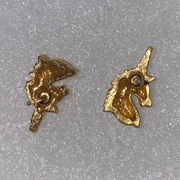 1985 AVON Unicorn Earrings - Gold Tone Unicorn Stud Earrings - Picture 2 of 4